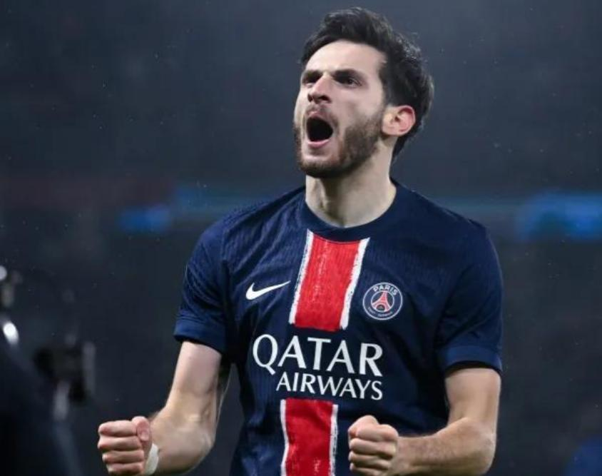 巴黎圣日耳曼阵中大将迪马利亚恢复出战