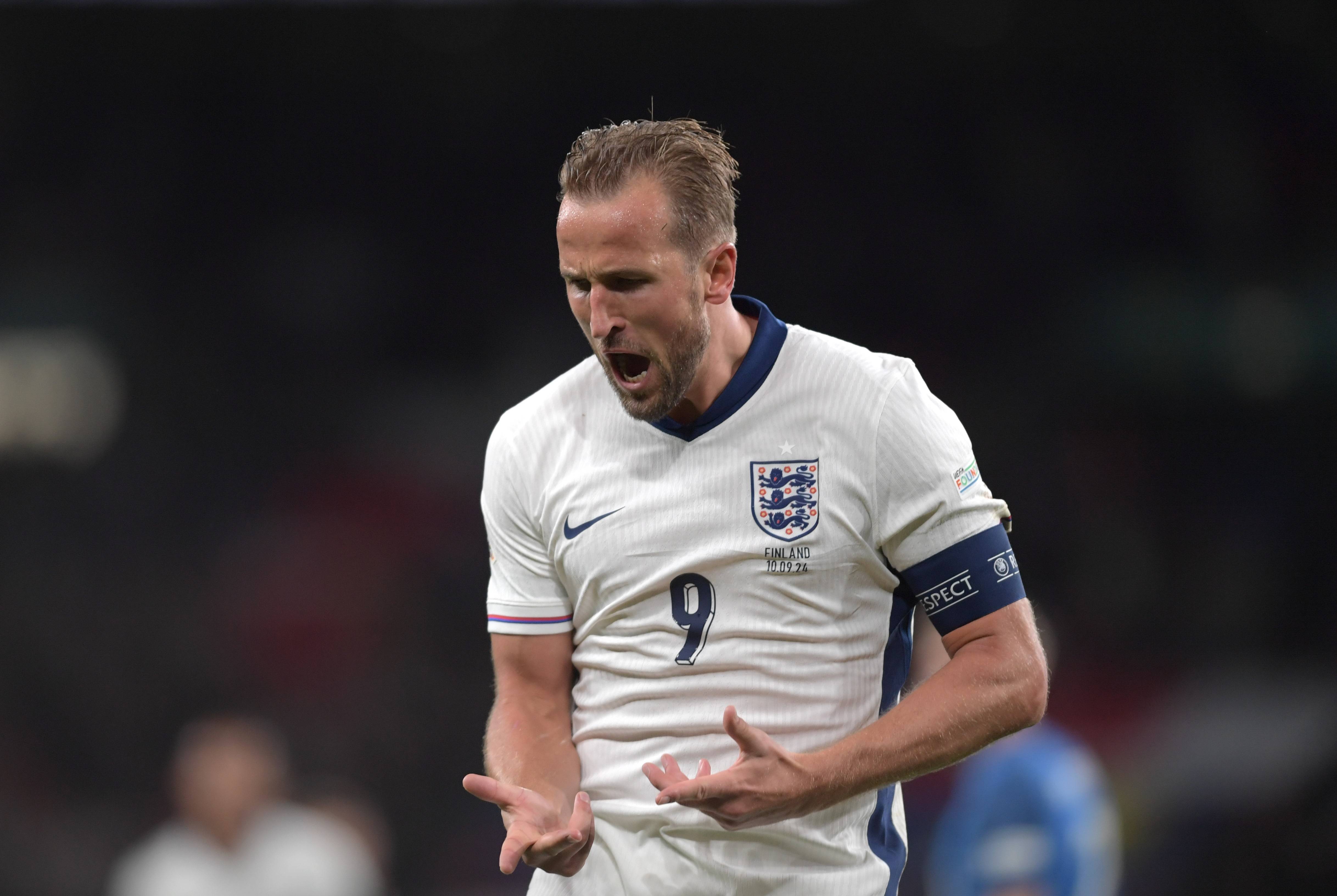 关于芬兰队在比赛场上斩获关键胜利，晋级成功的信息