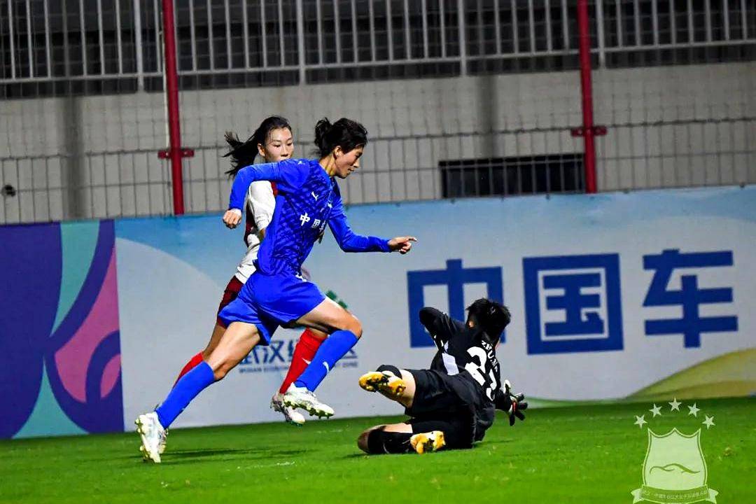 爱游戏馆-女足明星球员个个保持状态，助力胜利