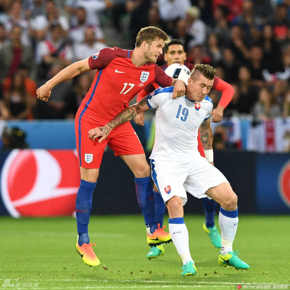 球队备战欧洲杯资格赛，战术布置周密