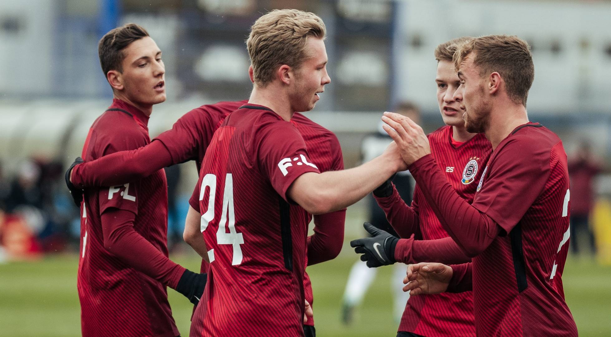 爱游戏网页版入口-捷克国家队摘得胜利果实，晋级欧洲杯四强赛