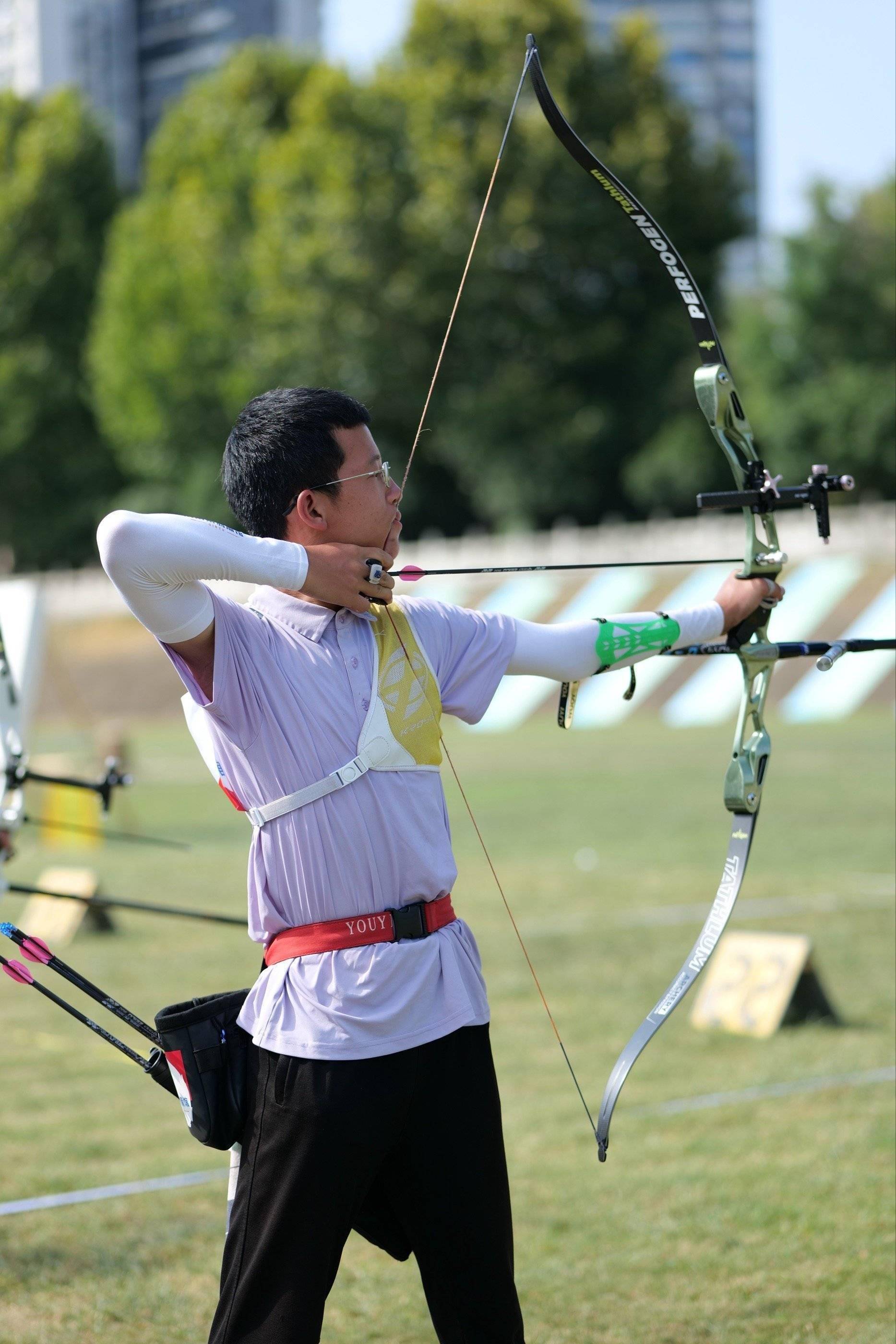 马尔代夫选手在射箭比赛中进入决赛