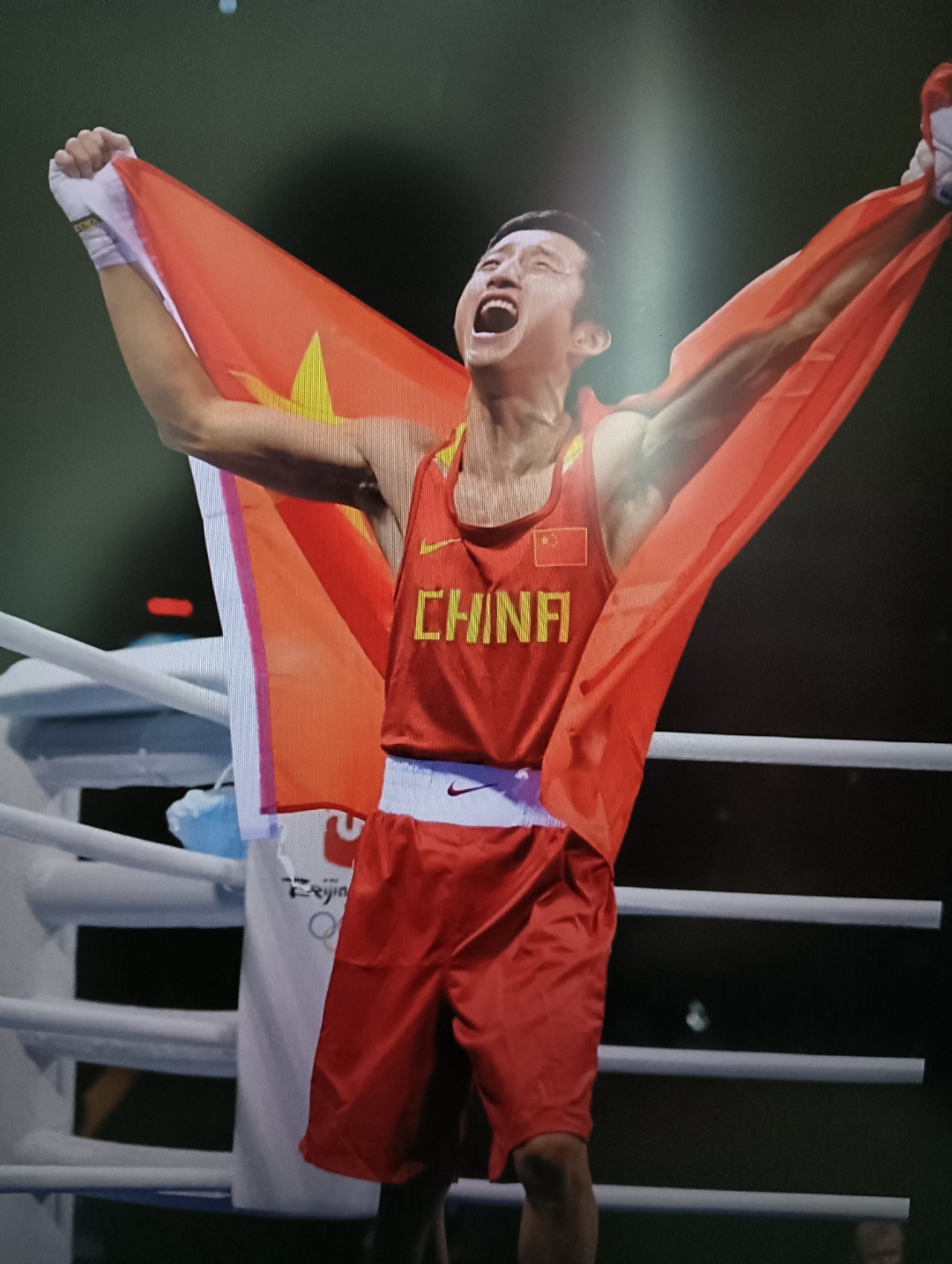 包含赛场上的热血战士，无畏前行，势不可挡的词条