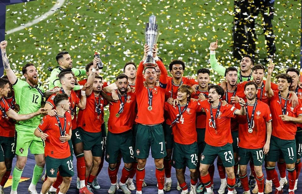 葡萄牙队在重要比赛中表现抢眼 葡萄牙队在重要比赛中表现抢眼