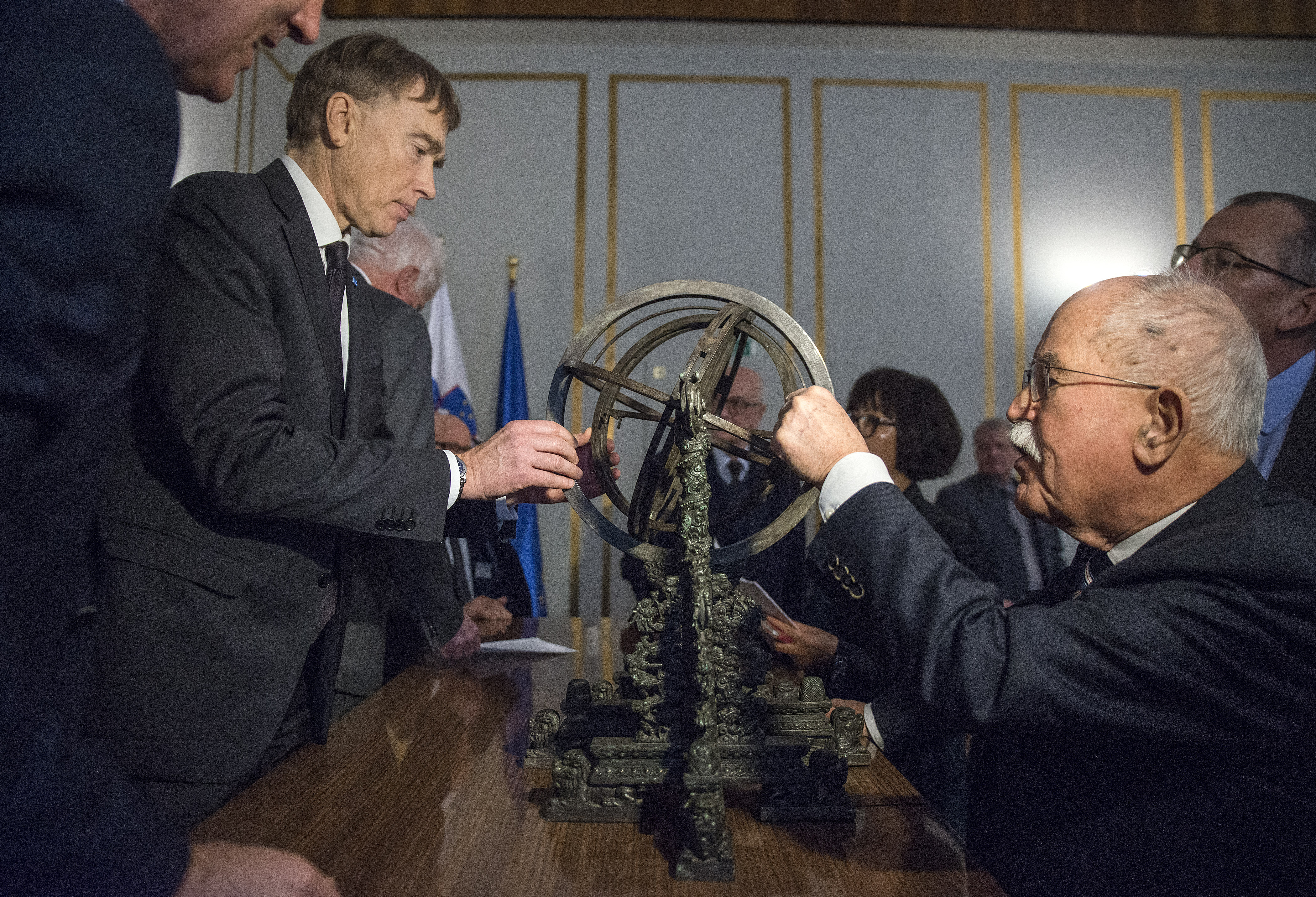 苏格兰队硬碰硬，斯洛文尼亚竭力抵挡的简单介绍