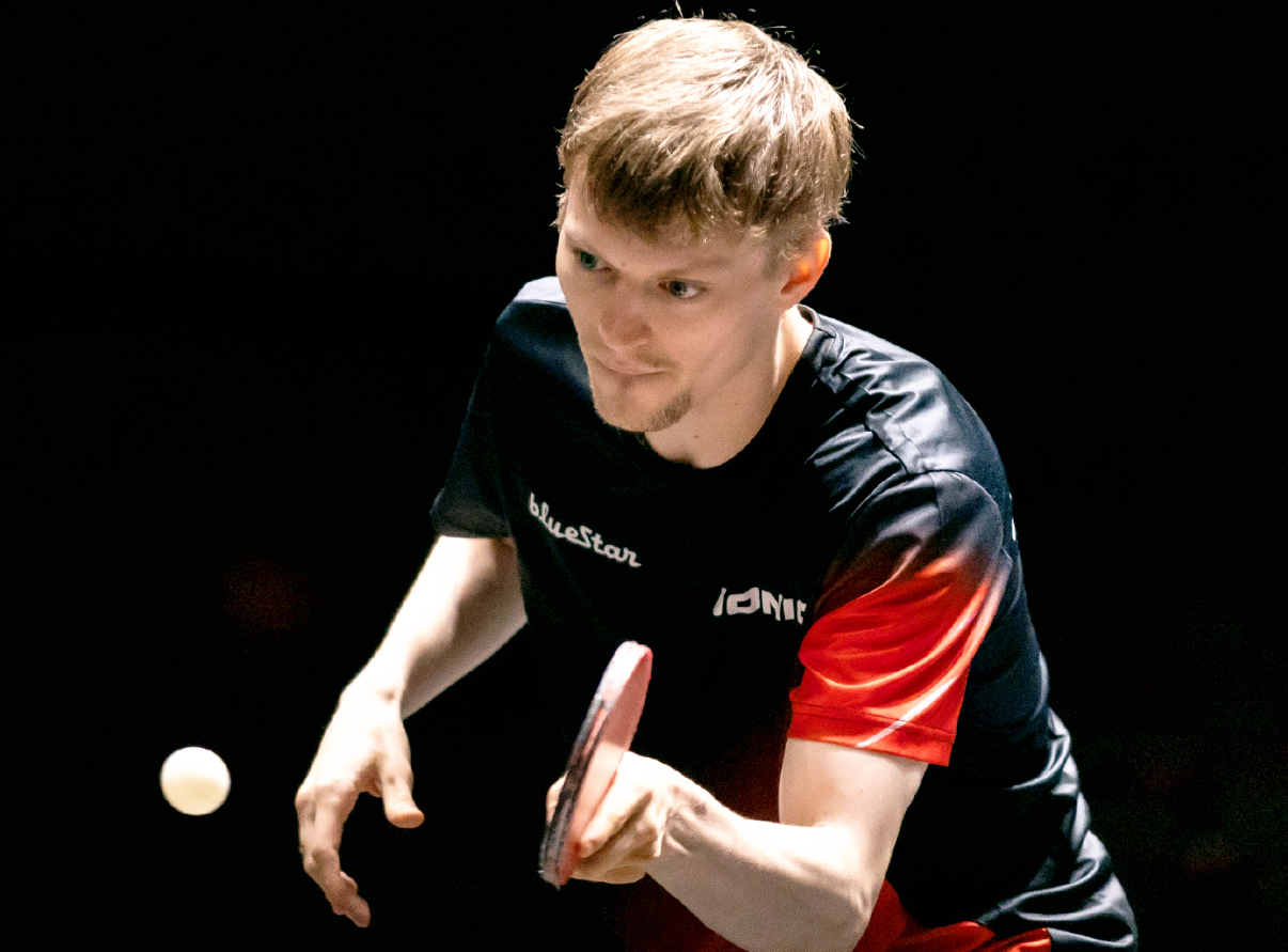 丹麦射击选手能够取得佳绩，欢呼胜利