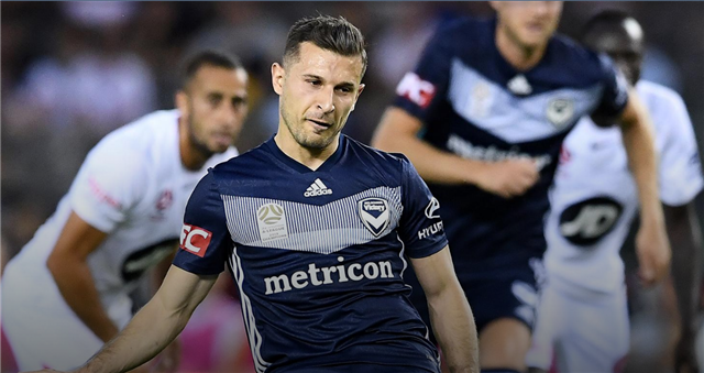 包含纽汉姆联逆转胜利，拿下关键胜利的词条