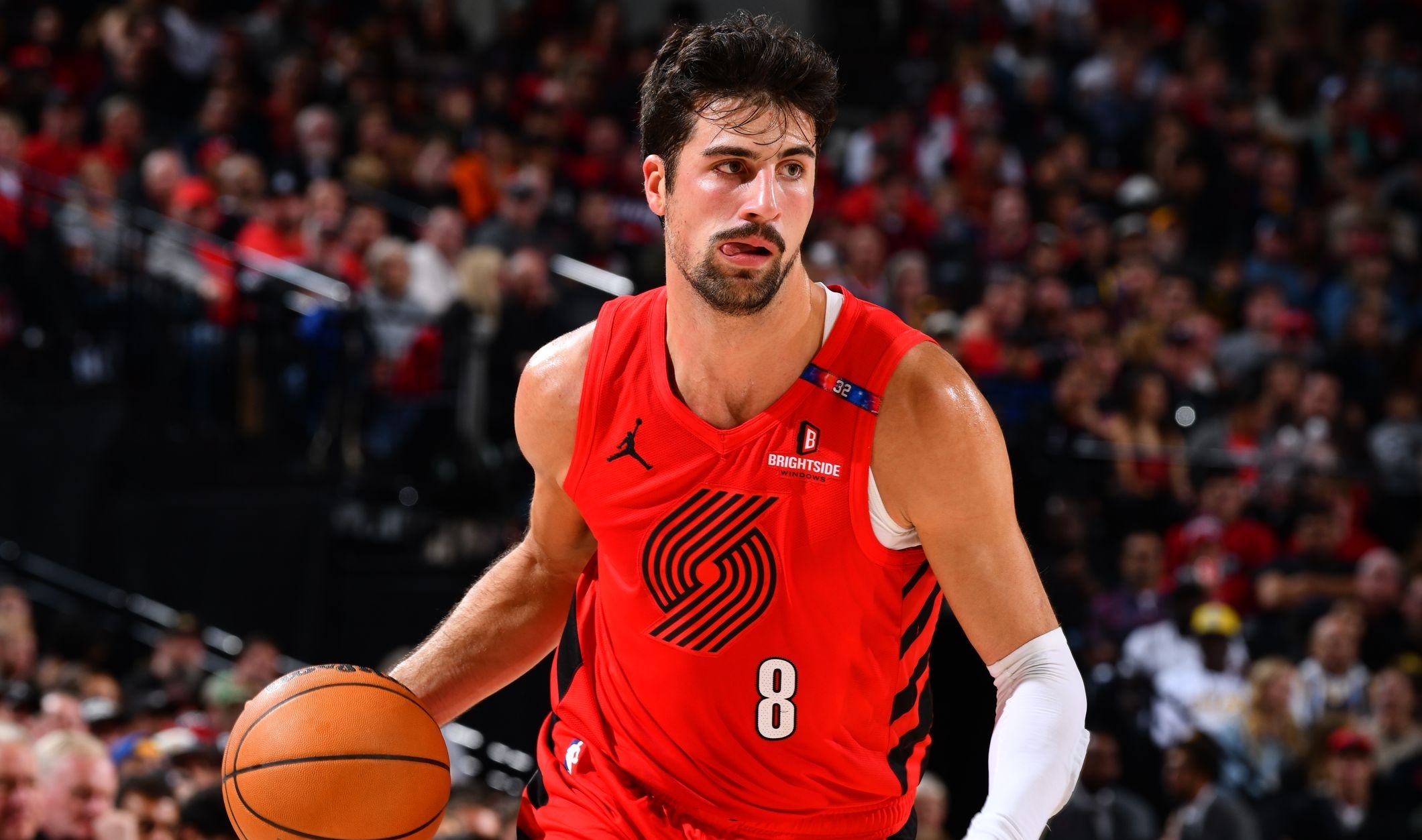 爱游戏下载-关于波尔津吉斯中投得分，独行侠客场扳回比分的信息