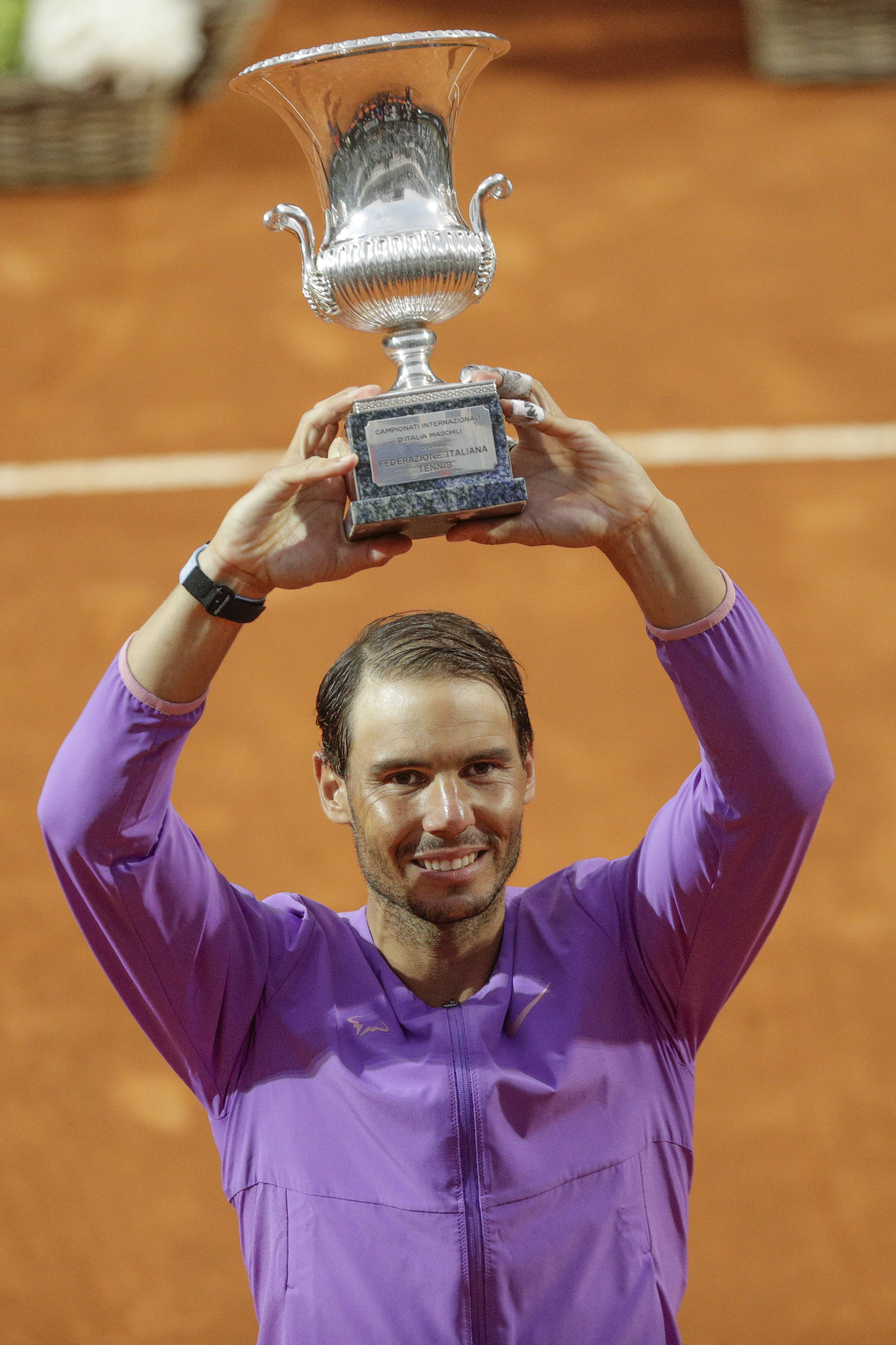 爱游戏电竞-罗马主场击败对手,中游形势稳定